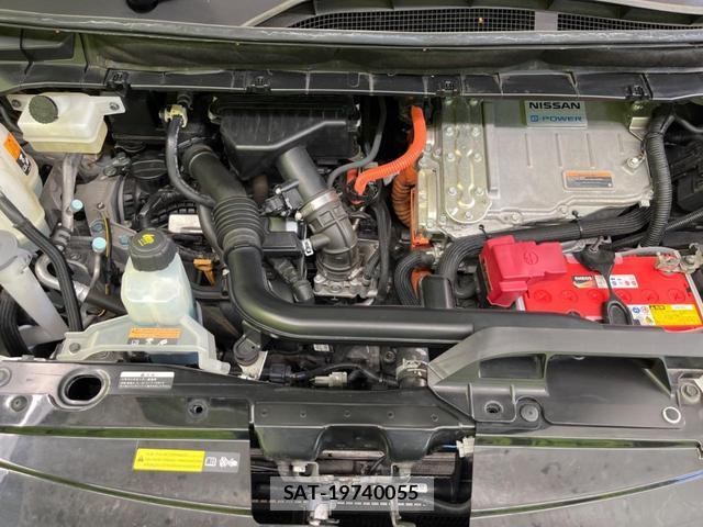 Nissan SERENA 2018-06 8055185-18