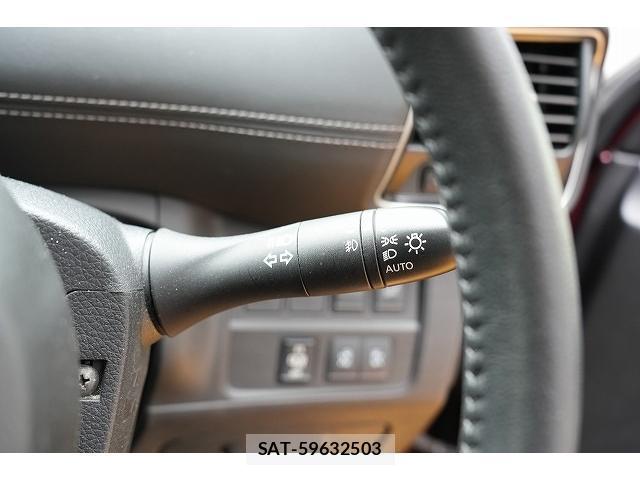Nissan SERENA 2017-01 8055463-15