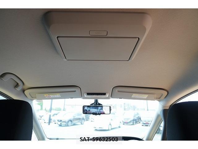 Nissan SERENA 2017-01 8055463-18