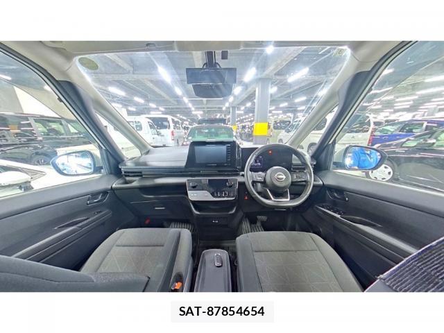 Nissan SERENA 2024-03 8055600-6