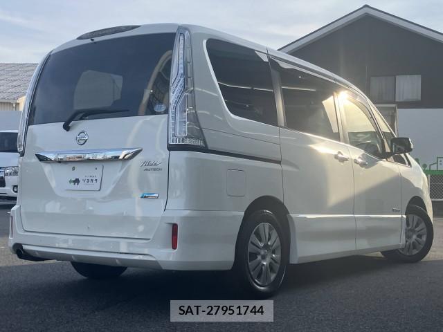Nissan SERENA 2013-07 8055623-12