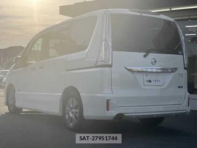 Nissan SERENA 2013-07 8055623-13
