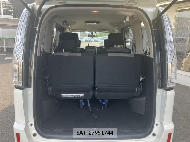 Nissan SERENA 2013-07 8055623-17