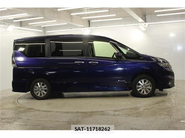 Nissan SERENA 2018-09 8055902-3
