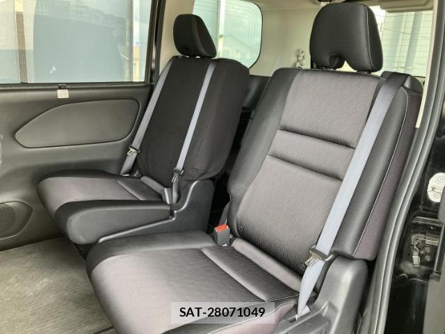 Nissan SERENA 2018-01 8056198-7