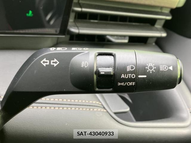 Nissan SERENA 2023-07 8056216-15