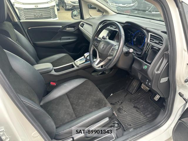 Honda SHUTTLE 2016-06 8054194-11