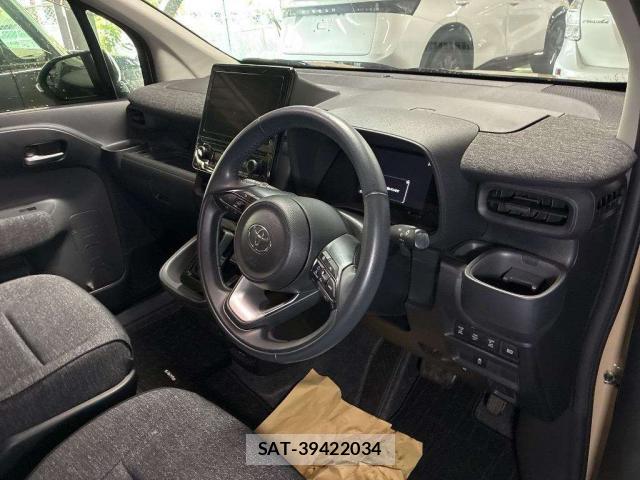 Toyota SIENTA 2023-06 8053331-5
