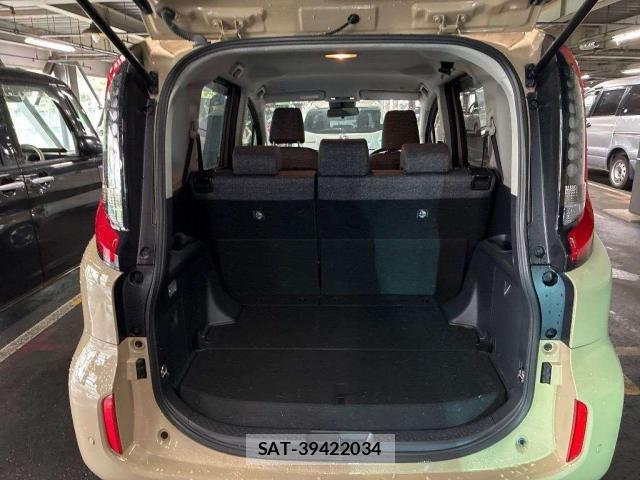 Toyota SIENTA 2023-06 8053331-6