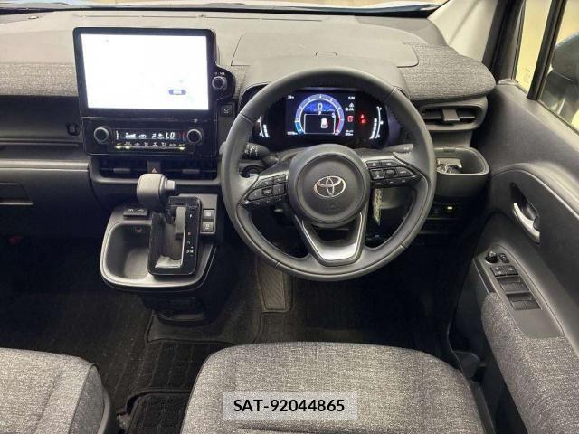 Toyota SIENTA 2024-09 8053342-2