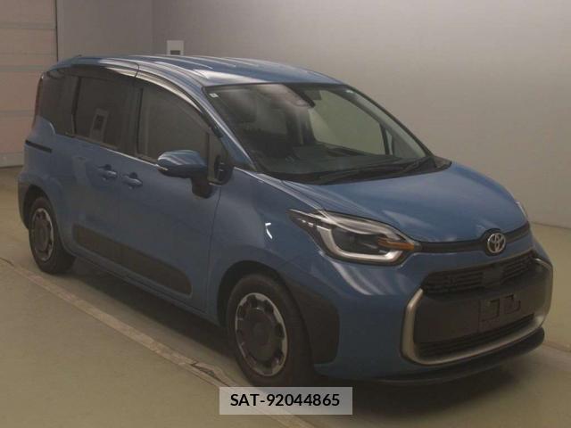 Toyota SIENTA 2024-09 8053342-3