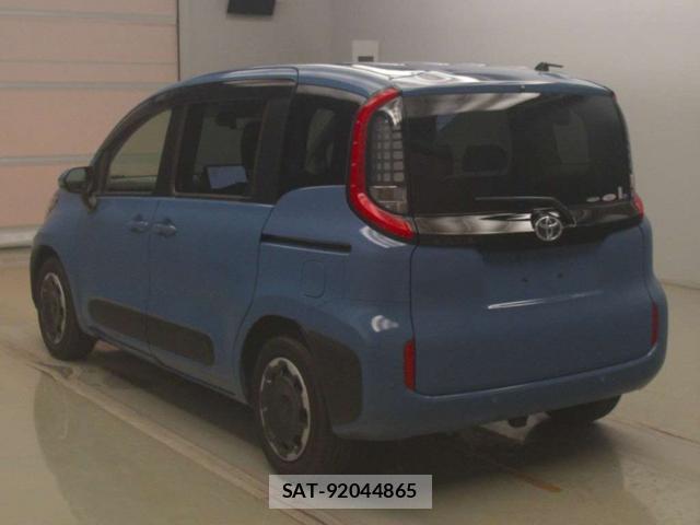 Toyota SIENTA 2024-09 8053342-4