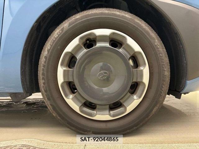 Toyota SIENTA 2024-09 8053342-5