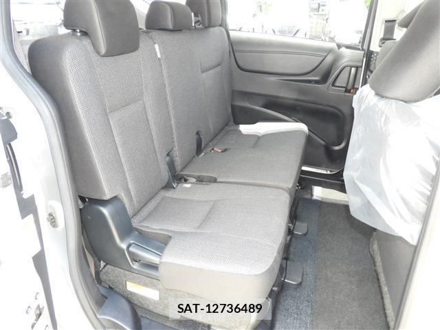 Toyota SIENTA 2019-03 8053402-13