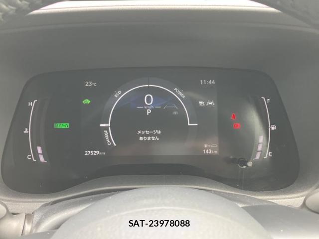 Toyota SIENTA 2023-06 8053521-12