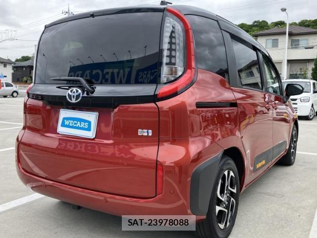 Toyota SIENTA 2023-06 8053521-2