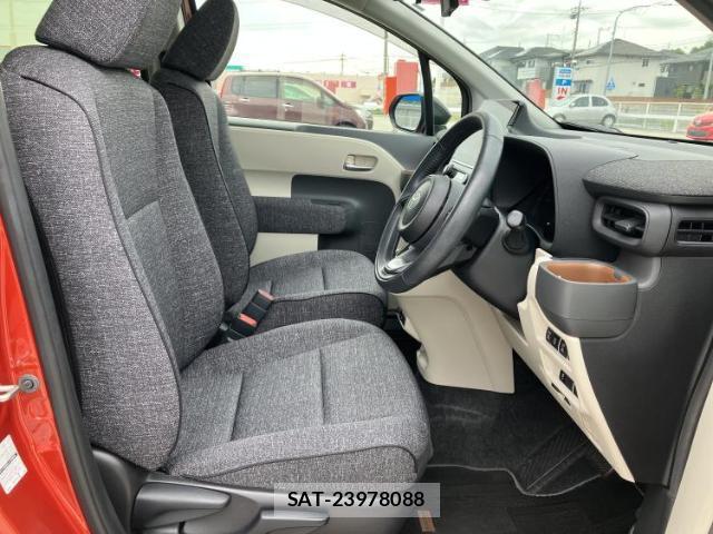 Toyota SIENTA 2023-06 8053521-3