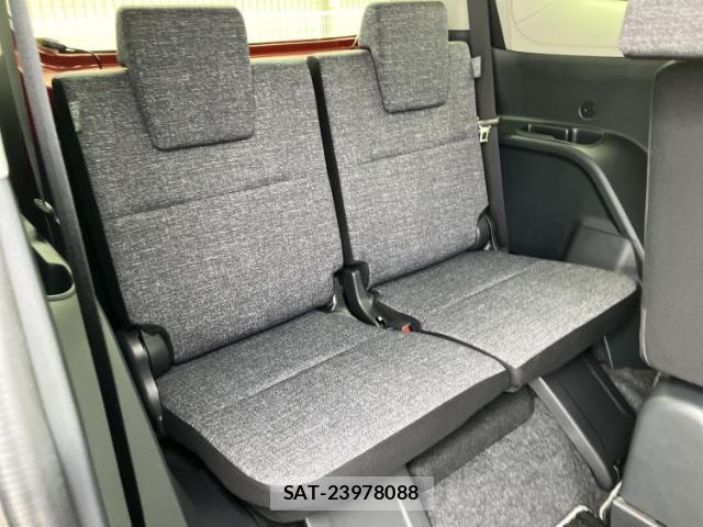 Toyota SIENTA 2023-06 8053521-5