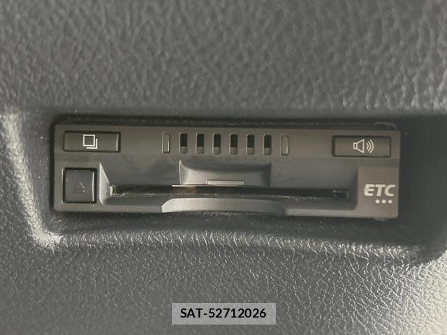 Toyota SIENTA 2017-10 8053718-5