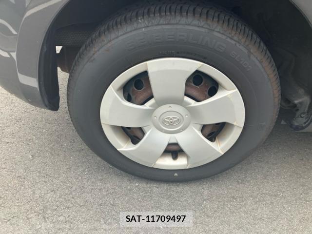 Toyota SIENTA 2010-02 8053953-5
