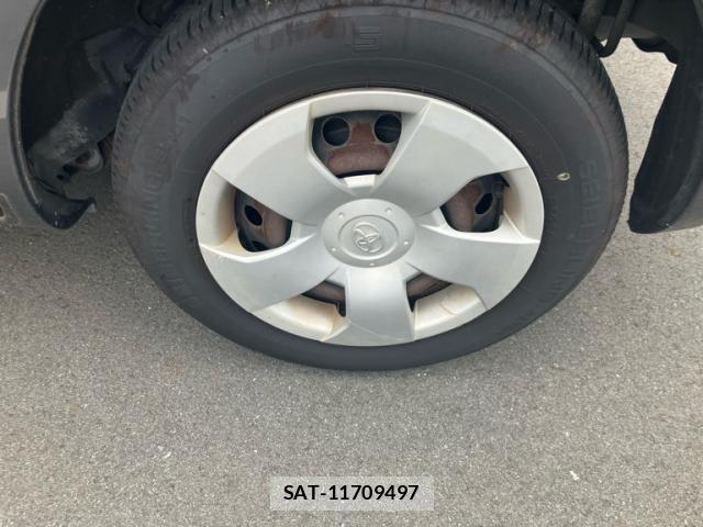 Toyota SIENTA 2010-02 8053953-6
