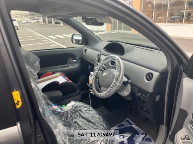 Toyota SIENTA 2010-02 8053953-8