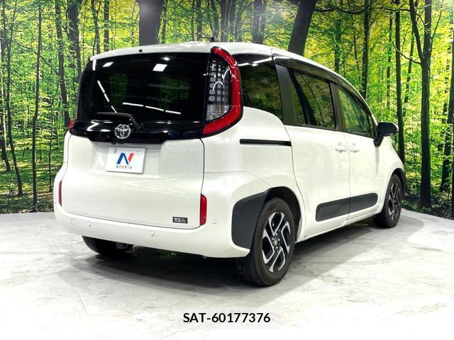 Toyota SIENTA 2022-12 8054166-16