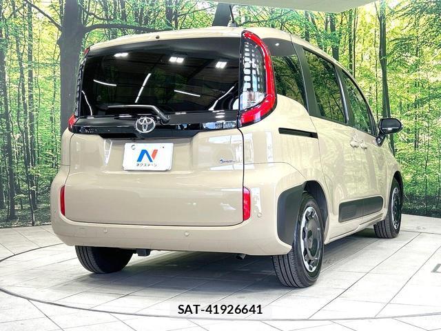 Toyota SIENTA 2024-12 8054179-18