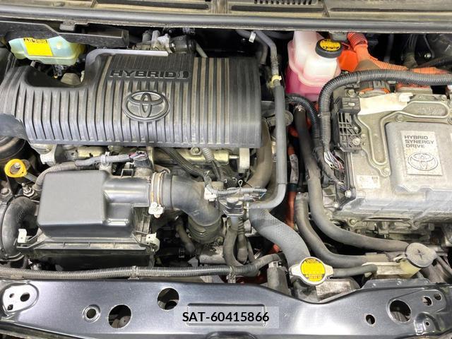 Toyota SIENTA 2015-10 8054273-17