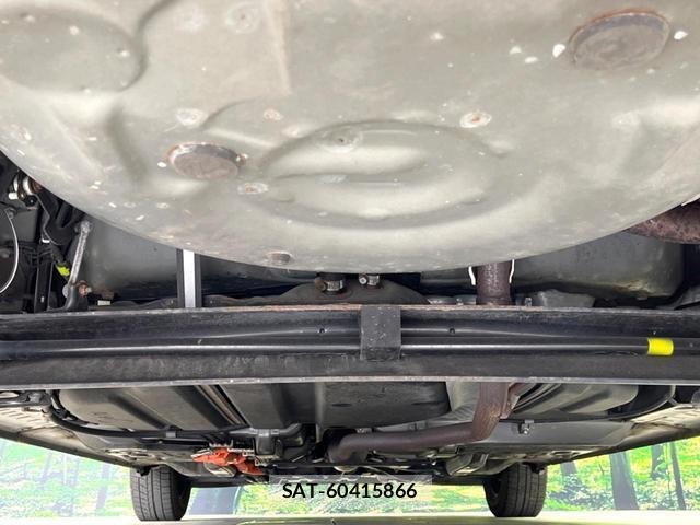 Toyota SIENTA 2015-10 8054273-18