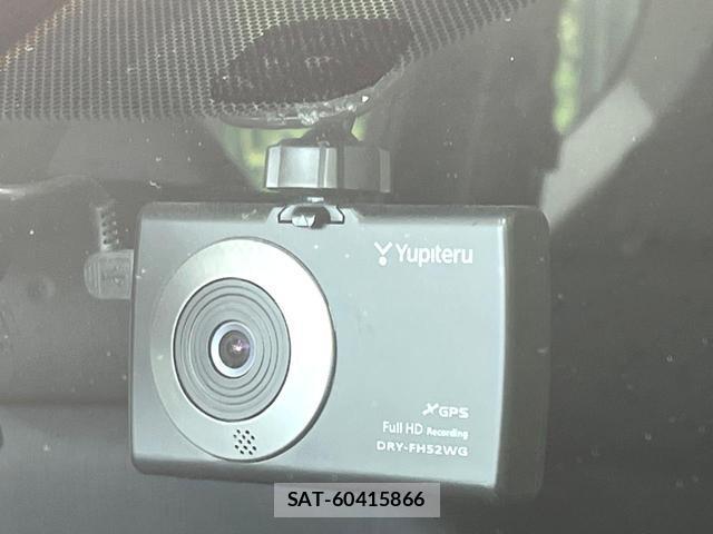 Toyota SIENTA 2015-10 8054273-6