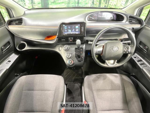 Toyota SIENTA 2021-09 8054306-1
