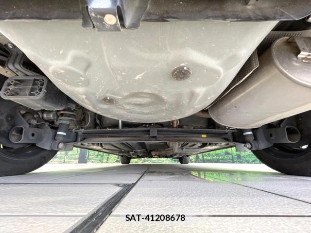 Toyota SIENTA 2021-09 8054306-19