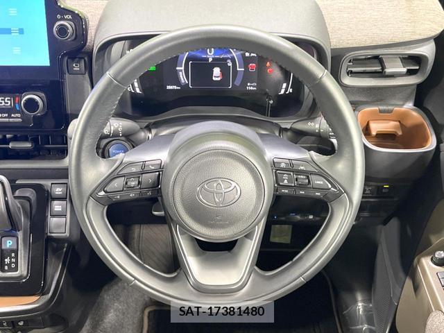 Toyota SIENTA 2023-09 8054319-10