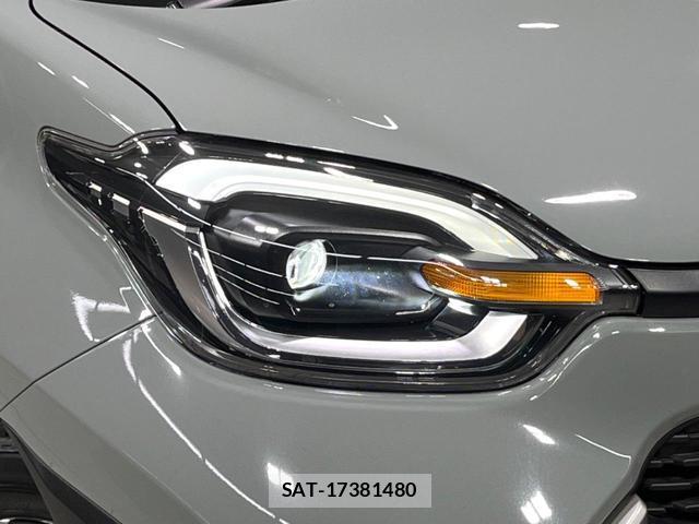 Toyota SIENTA 2023-09 8054319-12