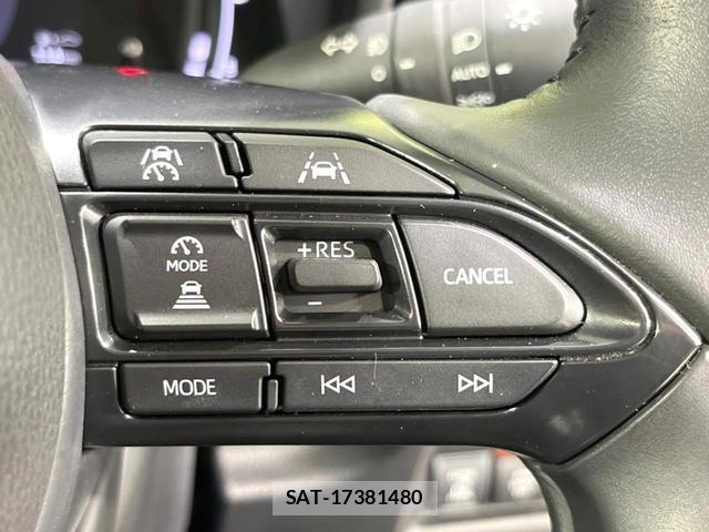 Toyota SIENTA 2023-09 8054319-5