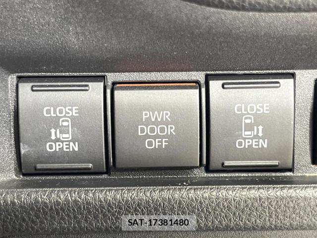 Toyota SIENTA 2023-09 8054319-6