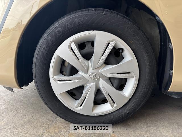 Toyota SIENTA 2018-09 8054837-19