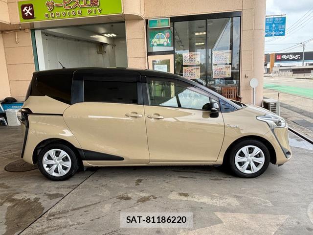 Toyota SIENTA 2018-09 8054837-4