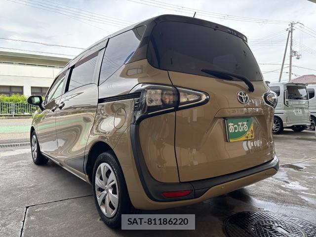 Toyota SIENTA 2018-09 8054837-9