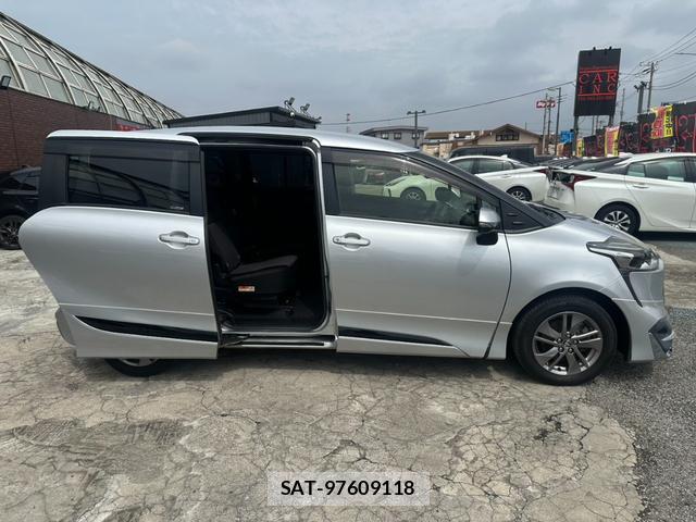 Toyota SIENTA 2018-09 8054902-16