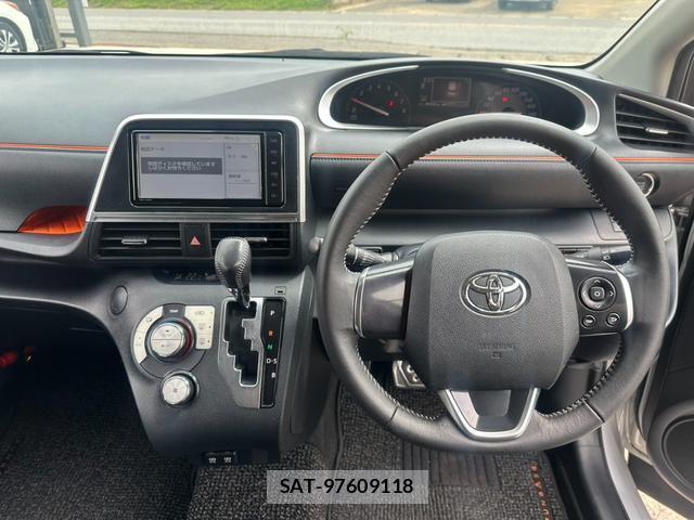 Toyota SIENTA 2018-09 8054902-2