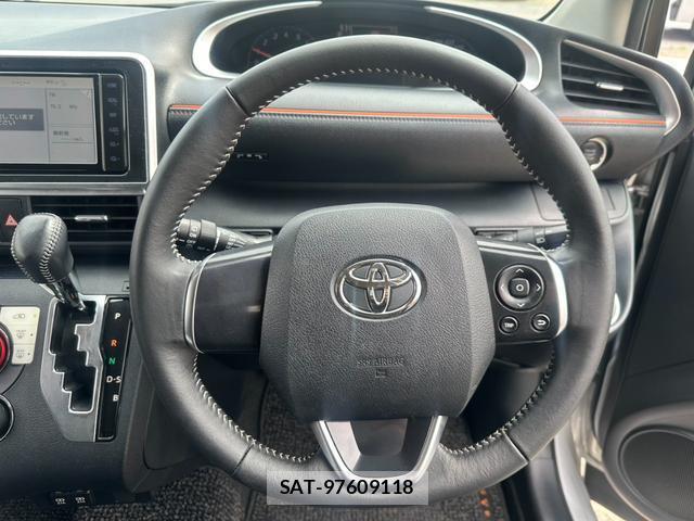 Toyota SIENTA 2018-09 8054902-3