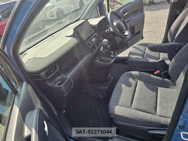 Toyota SIENTA 2023-07 8054997-4