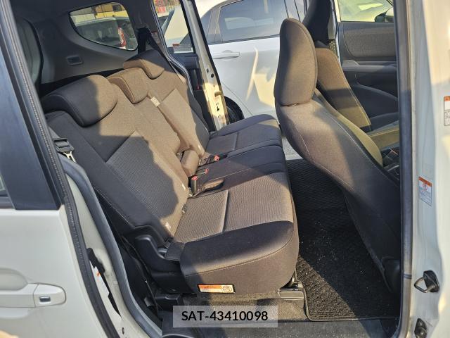 Toyota SIENTA 2021-05 8054998-5