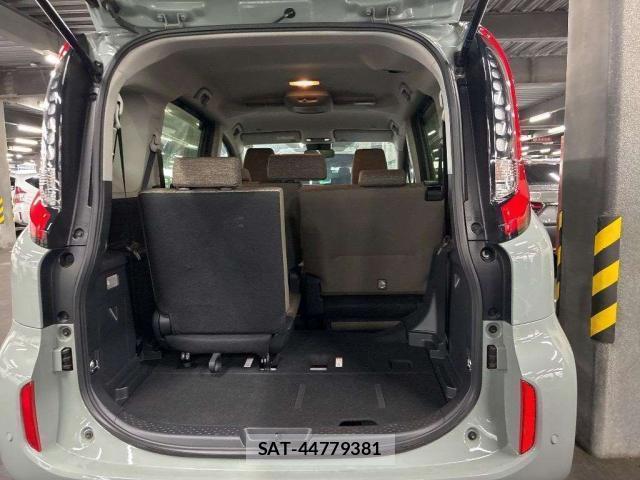 Toyota SIENTA 2022-12 8055042-4