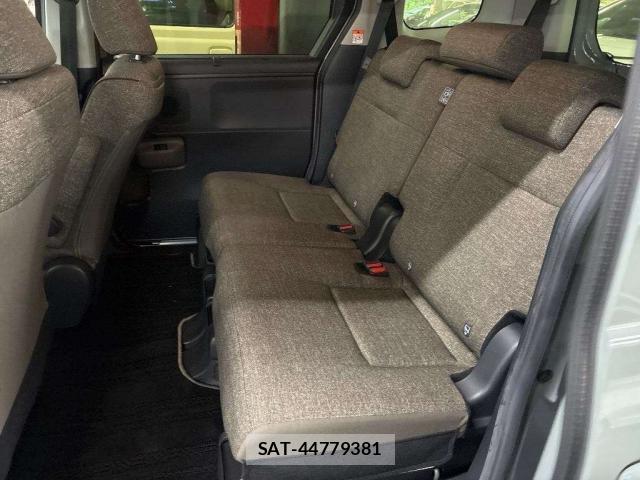 Toyota SIENTA 2022-12 8055042-7