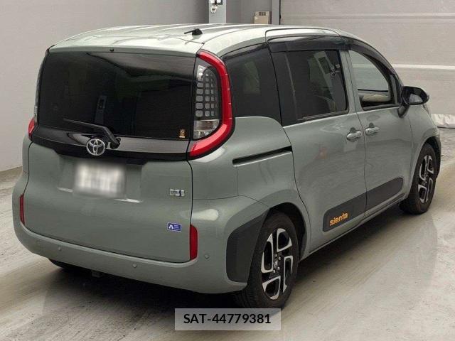 Toyota SIENTA 2022-12 8055042-9