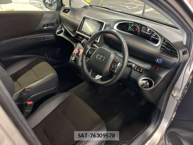 Toyota SIENTA 2021-11 8055059-12