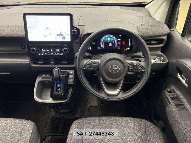 Toyota SIENTA 2023-05 8055061-2